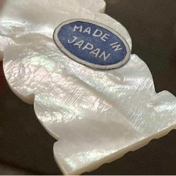 Midcentury Mother of Pearl Tiki Charm Pendant Made in Japan - Picture 4 of 5